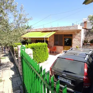 Altin Skrapari Apartment Ksamil