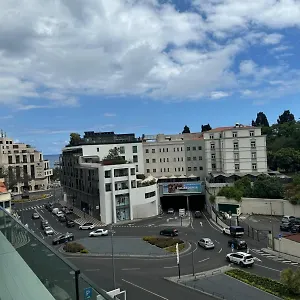  Apartment Next Corner Plaza
